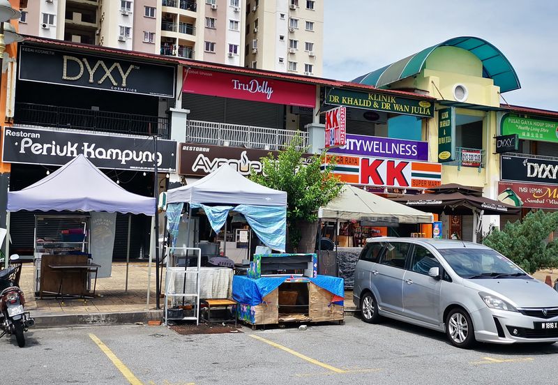 Dagang Avenue, Taman Dagang