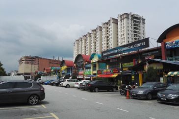 Dagang Avenue, Taman Dagang