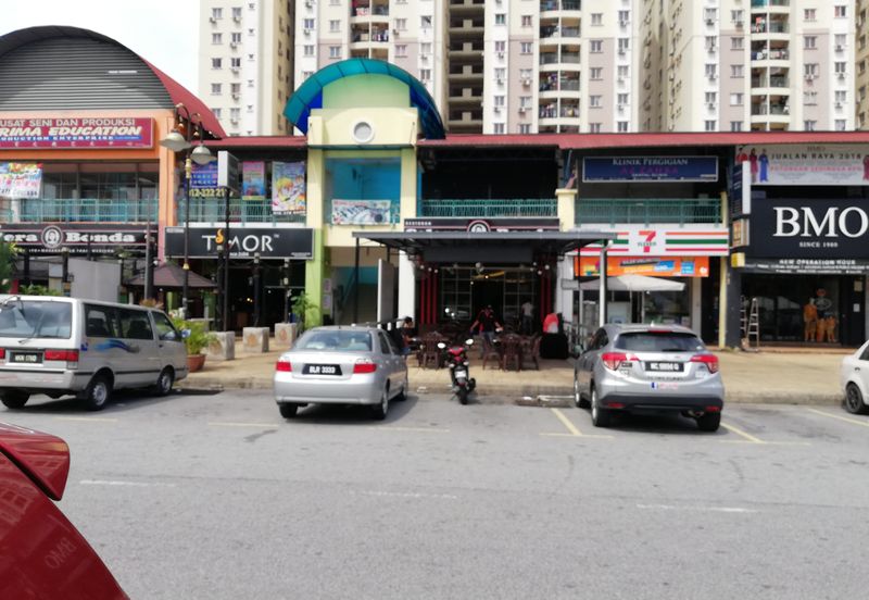 Dagang Avenue, Taman Dagang