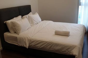 UNA Serviced Apartment