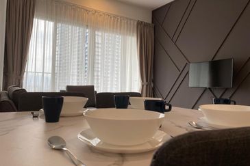 UNA Serviced Apartment