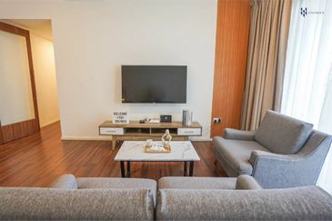 UNA Serviced Apartment