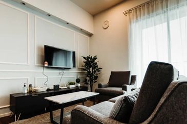 UNA Serviced Apartment