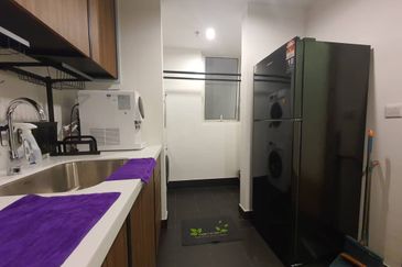 UNA Serviced Apartment