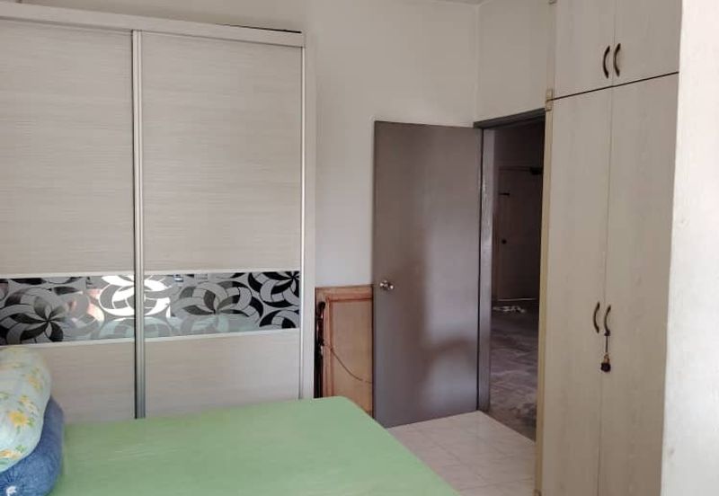 Sri Tanjung Apartment