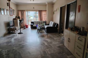 Sri Tanjung Apartment