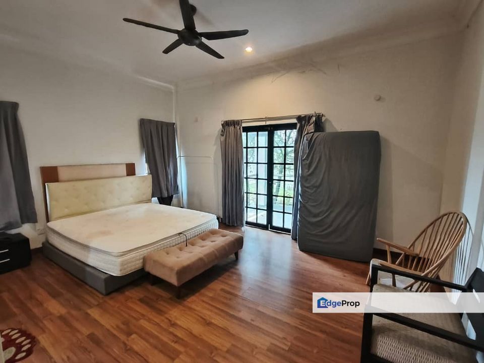 Bluwater Estate, Seri Kembangan , Selangor, Seri Kembangan