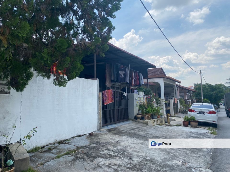 Basic Taman Rakan Cheras Single Storey house , Selangor, Cheras South
