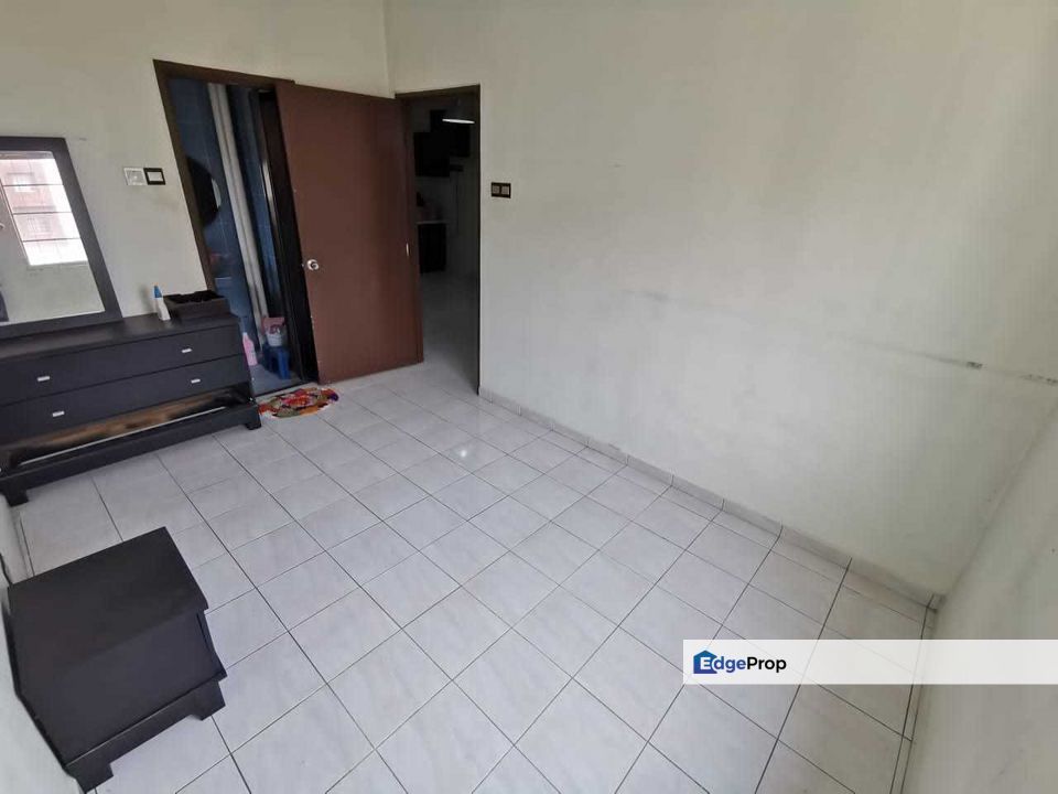 Reno fullloan Cemara apartment Permaisuri walk to LRT , Kuala Lumpur, Cheras