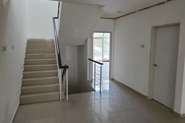 3 sty Semi D D’impian Troipika 