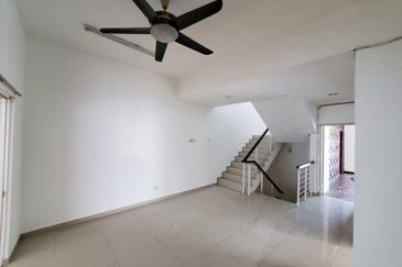 3 sty Semi D D’impian Troipika 