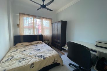 De Tropicana Condominium