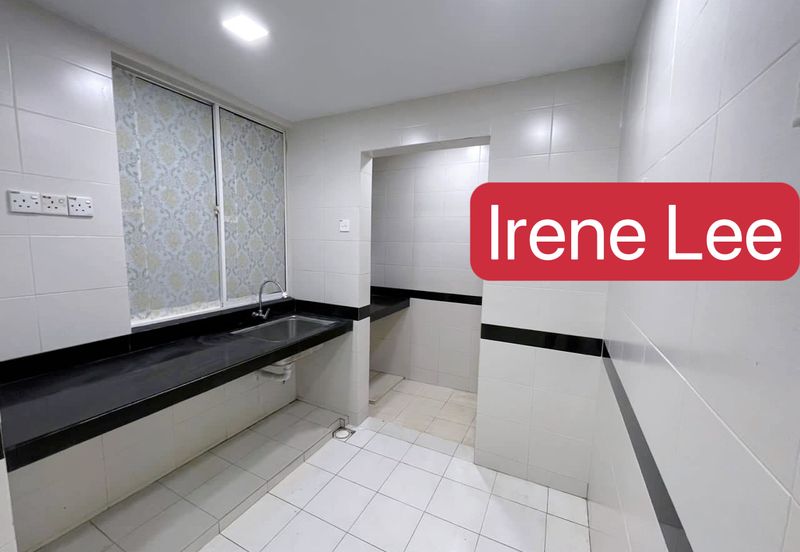 Vista Pinggiran, Taman Pinggiran Putra