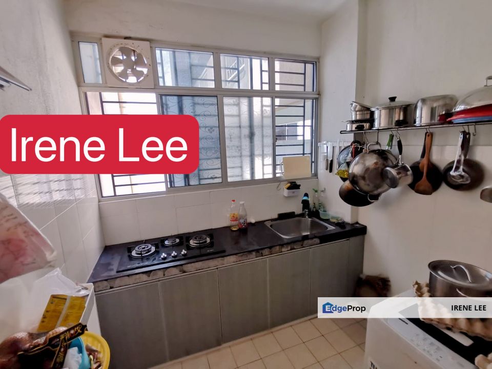 Modern reno fullloan cash back below market , Selangor, Seri Kembangan