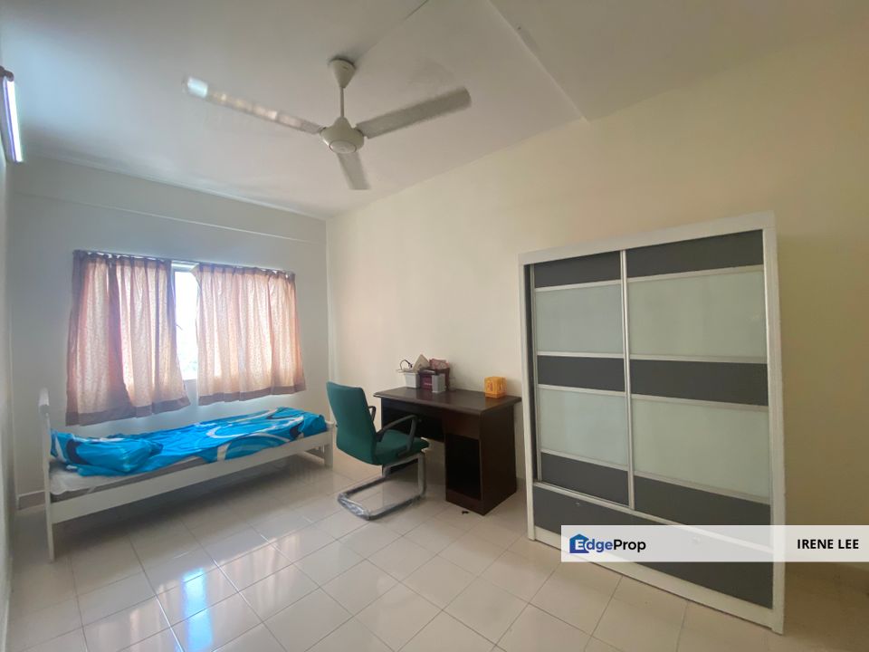 Fullloan cash back 100k juta mines condo balakong , Selangor, Seri Kembangan