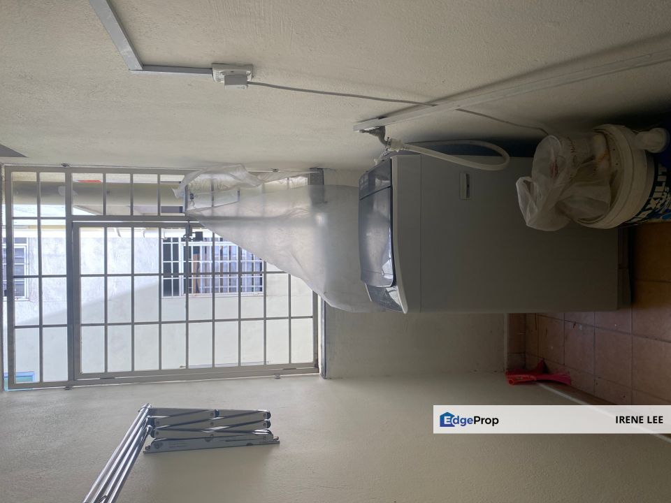 Fullloan cash back 100k juta mines condo balakong , Selangor, Seri Kembangan