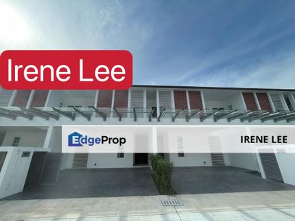 Emerald hills double storey link house , Kuala Lumpur, Cheras