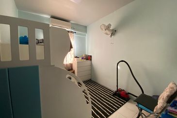 Vista Pinggiran, Taman Pinggiran Putra