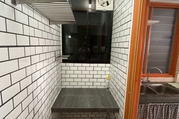 Vista Pinggiran, Taman Pinggiran Putra