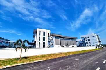 Suria Industrial Park (SIP)
