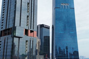 Commercial Semi D Looking for F&B Business 