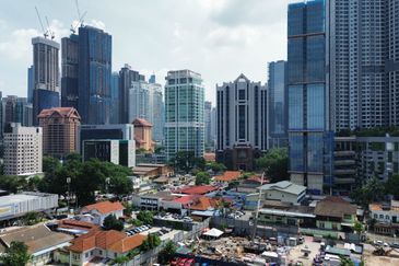 Commercial Semi D Looking for F&B Business 