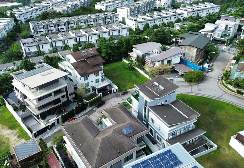 SL 6, Bandar Sungai Long