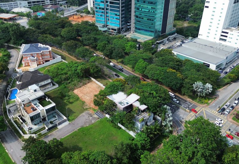 SL 6, Bandar Sungai Long