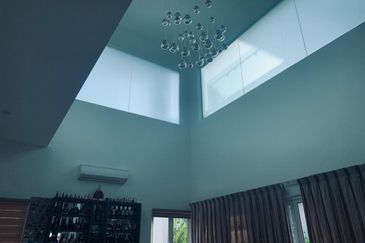 Renovated 3.5-Storey Bungalow with Lift | Freehold | Sering 12 Avenue, Cheras