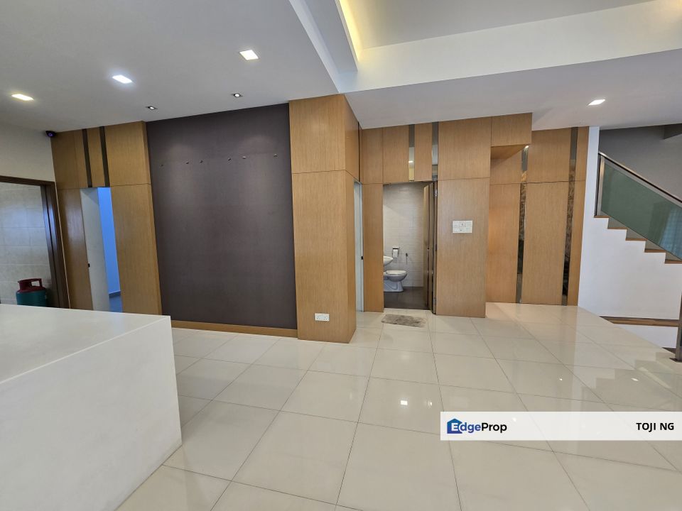 Designer-Reno End Lot | 2.5-Storey Link with Open Frontage & Ample Parking, Selangor, Bandar Kinrara Puchong