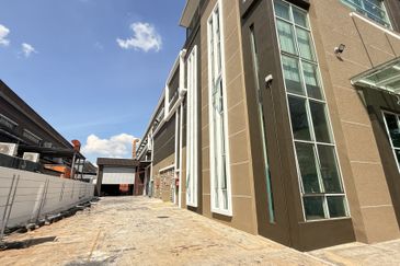 Bandar Pinggiran Subang