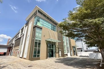 Bandar Pinggiran Subang