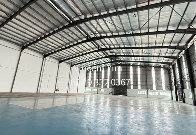 West Meru Industrial Park Semi-Detached Factory For Rent