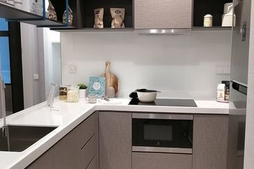 BEST AIRBNB Investment RM 260K Next to Mall 