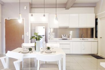 0% Downpayment !!FREEHOLD CONDO KL