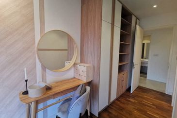  *TIPTOP CHERAS  Luxury Semi-D Condominium