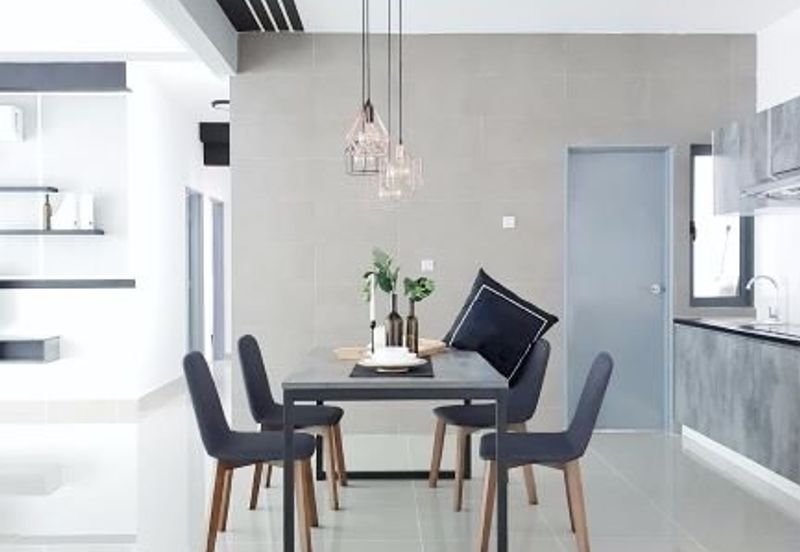 Hilltop Semi-D Condo Super Low Density