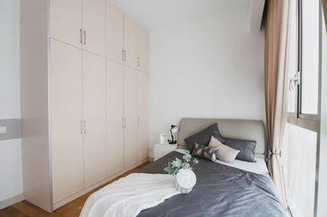 BEST AIRBNB RM 260K Next to Mall + Theme Park 