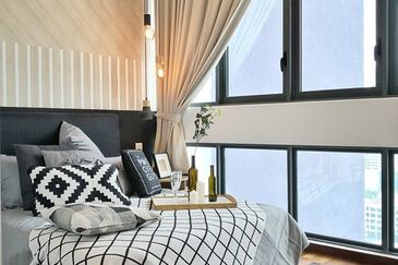 [ BELOW MARKET PRICE ] Freehold Condo 