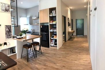 Freehold 0% DP + Cash Back 15k - 30k !!