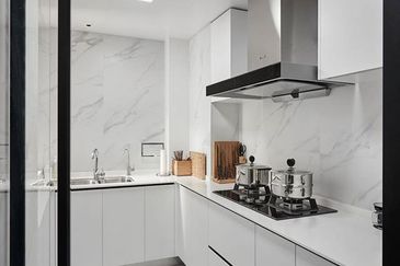 [ READY TENANT+ COVER INSTALLMENT ] Hotel Suites