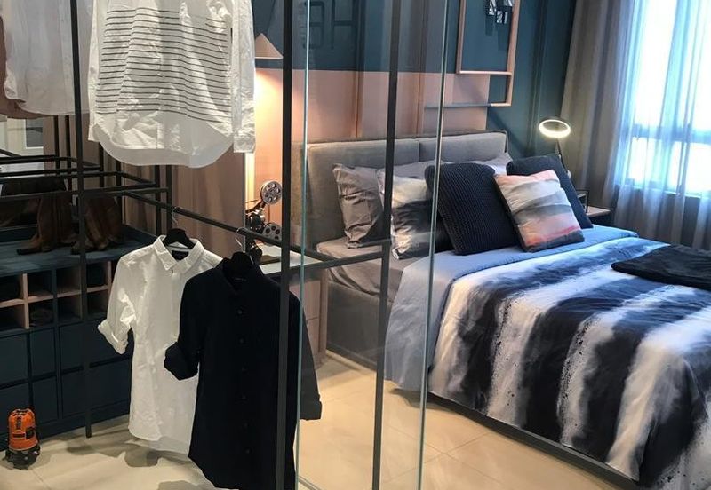 Luxury Sky SEMI -D Condo 