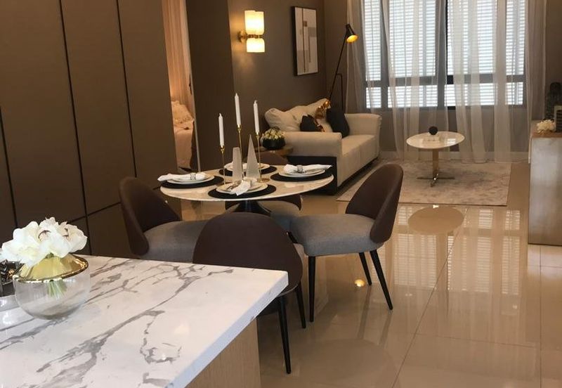 Luxury Sky SEMI -D Condo 