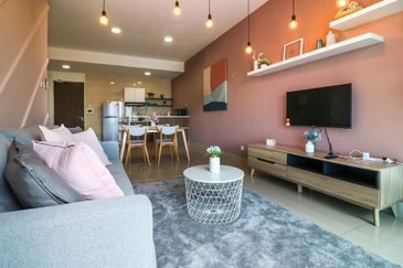 Luxury Hilltop Condominium Skyline View KL City