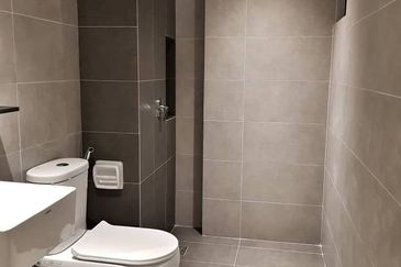 0% Downpayment !!FREEHOLD CONDO KL