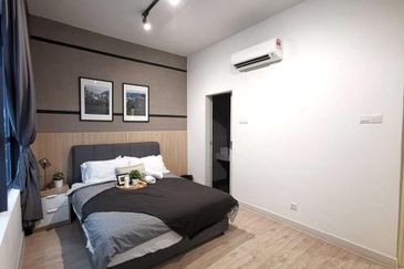 KL Dutamas FREEHOLD Condo below market price