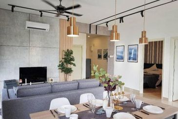 KL Dutamas FREEHOLD Condo below market price