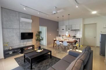 KL Dutamas FREEHOLD Condo below market price