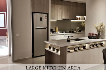 Luxury Sky Semi-D Condo with KLCC Full View 1000sf