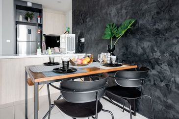 FREEHOLD Near MONT KIARA 300m to Pubilc transport